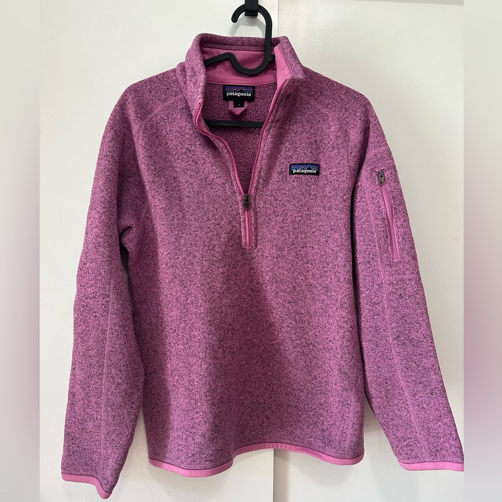 Women’s Patagonia 1/4 zip Better Sweater Pink SMALL … like new:)